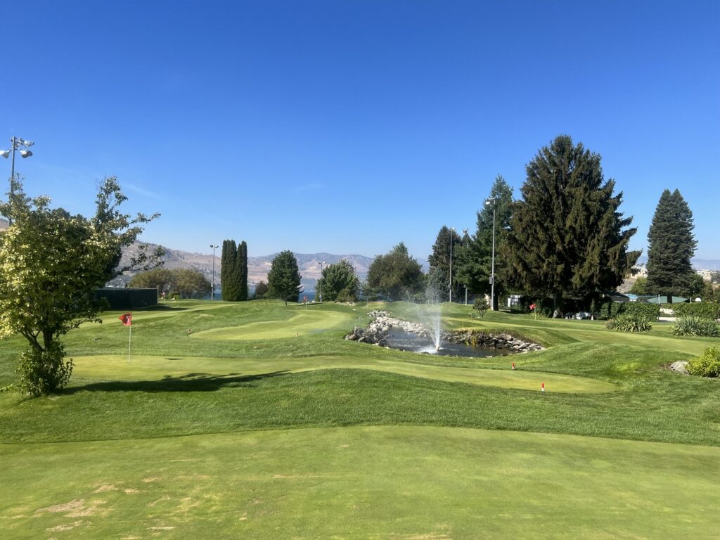 The Green On Lake Chelan Professional Putting Course